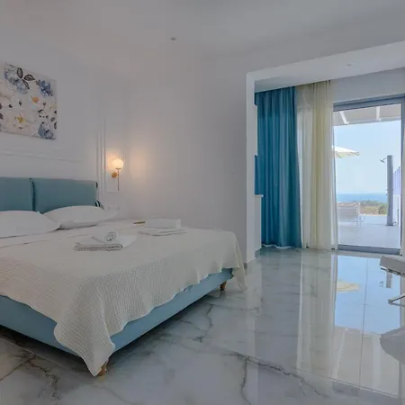 Dionisos Suites Lixouri Exterior photo