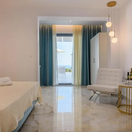 Dionisos Suites Lixouri Exterior photo