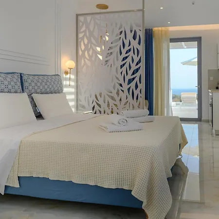 Dionisos Suites Lixouri Exterior photo
