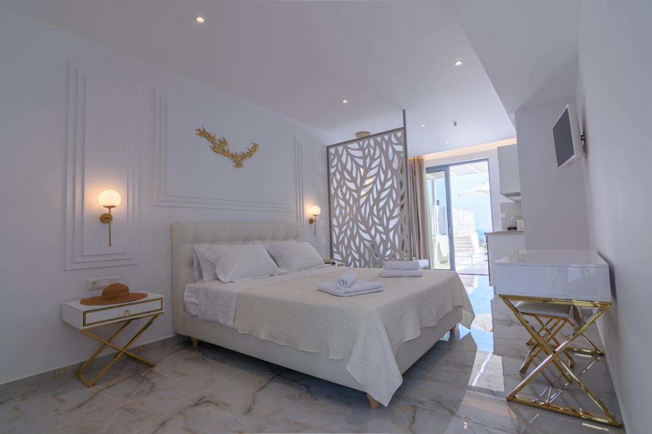 Dionisos Apartment *