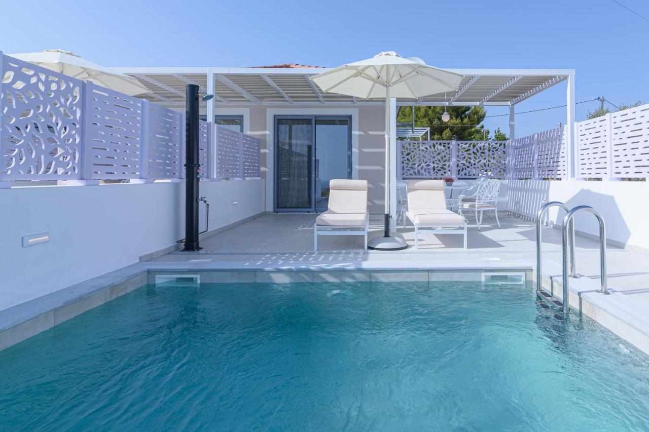 Dionisos Apartment *